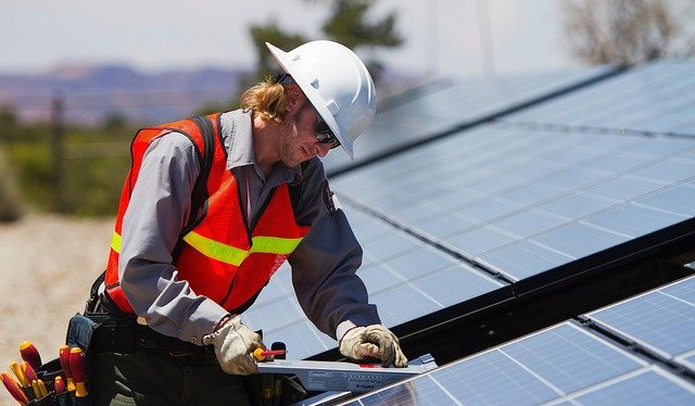 MPO vyhlásilo novou výzvu v programu podpory Úspory energie, podpoří fotovoltaické systémy
