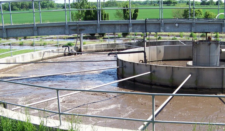 MŽP posílá obcím 7 miliard korun na ČOV, kanalizace a vodovody