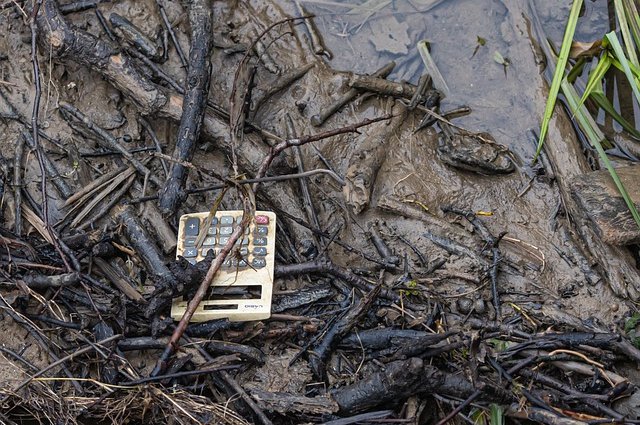 MaxPixel.net-Flood-Discarded-Trash-Calculator-Riverbank-Rubbish-5980643