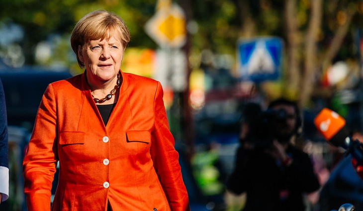 Merkelová potvrdila podporu cíle EU pro vyšší snížení emisí CO2 do roku 2030
