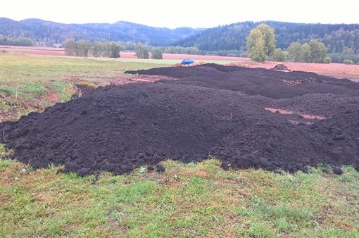 Na zemědělskou půdu bylo použito přes 640 tun neupravených čistírenských kalů