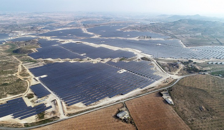 Největší evropská fotovoltaická elektrárna byla uvedena do provozu