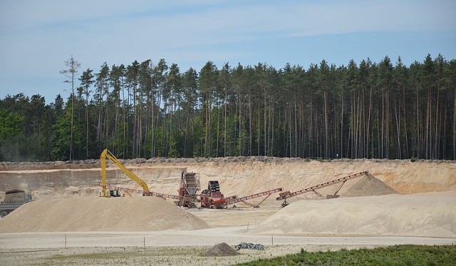 Obnovení těžby u Lohenic a Mělic by mohlo nevratně poškodit celou lokalitu, říká hejtman Pardubick