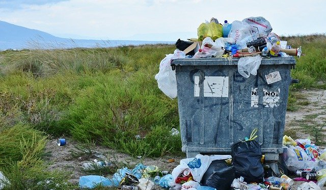 Odpadový balíček je před dalším krokem, obce požadují snížení poplatků