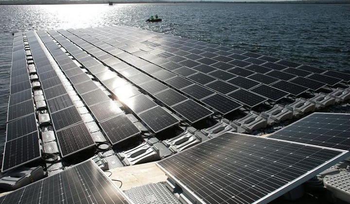 Plovoucí fotovoltaické elektrárny skrývají značný potenciál pro USA