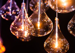 Počet svítidel v domácnostech vzrostl na 54 milionů, přibývají zejména úsporné typy osvětlení