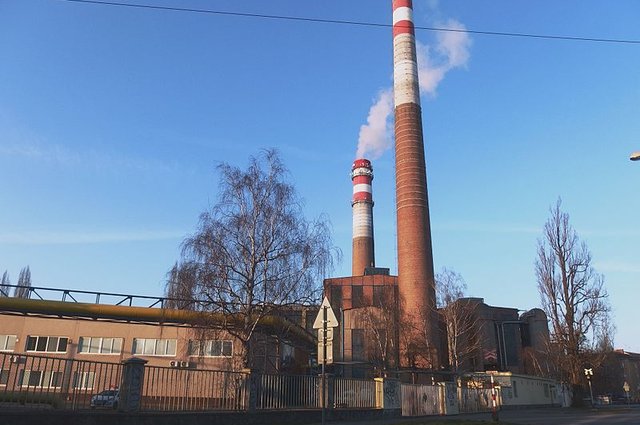 Podle předpo­vědi budou teplárny topit až do konce května