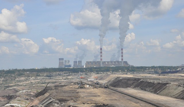 Polsko získalo výjimku a bude moci i nadále podporovat uhelné elektrárny