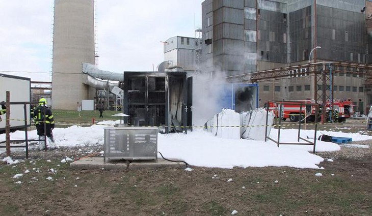 Požár zařízení na recyklaci plastů v Chomutově