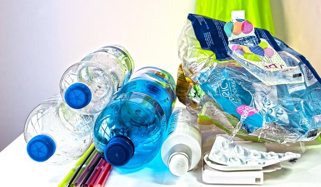 Přehled aditiv používaných v plastech a vyráběných ve vysokých objemech