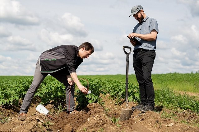 Přehrady musí být z kořenů, ne betonu. Musíme pohlížet na půdu jako na celek