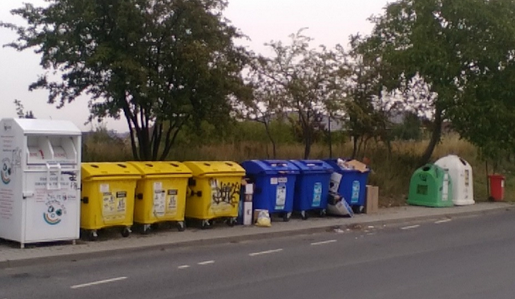 Příklady dobré praxe v obcích při nakládání s komunálním odpadem VII.: Chýně