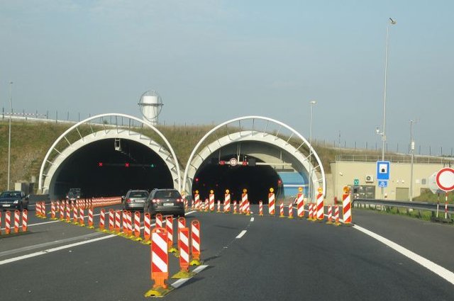 Příští rok začne výstavba více než sto kilometrů nových dálnic, pro které nebude nutná opakovaná E