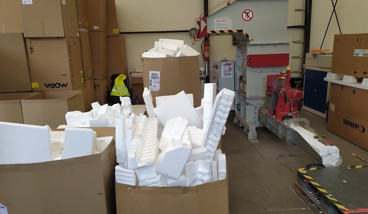 Proces kompaktace snižuje objem EPS i náklady na přepravu a uhlíkovou stopu recyklace © INCIEN.png