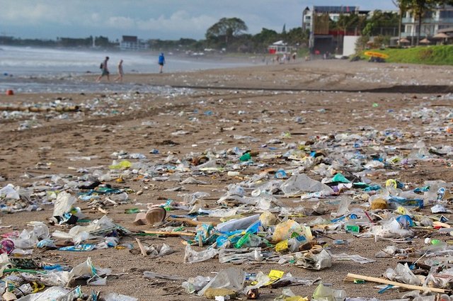 RB a Veolia spojily své síly ve prospěch cirkulární ekonomiky plastů