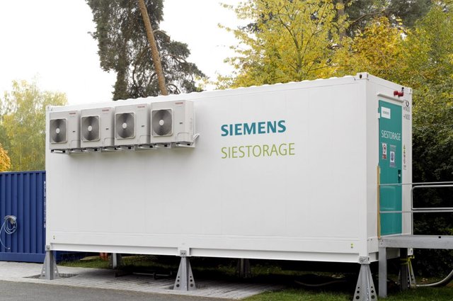 Siemens dodá největší akumulační bateriové zařízení v České republice, bude v energetickém zdroji 