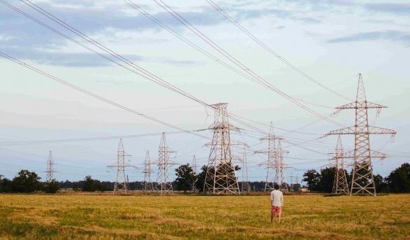 UCEEB se podílí na vývoji elektromechanického záložního zdroje pro energetiku