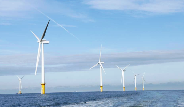 V Anglii spustili největší větrné turbíny na světě