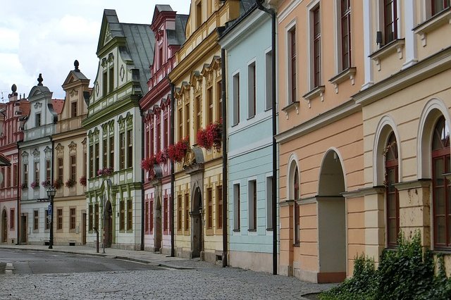 V Hradci bude méně odpadu a vysadí se nové stromy, zajistit to má nový projekt RE-USE