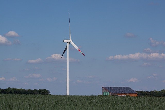 V Německu proběhla další aukce pro solární a větrné elektrárny, soutěžené ceny stále neklesají