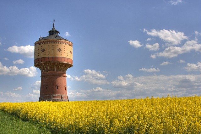 Vodárenská věž zavoní dálkami a mořem