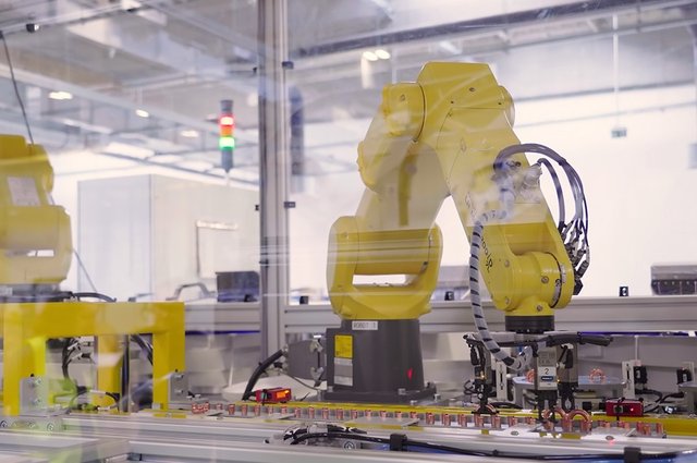 Výroba_tepelných_čerpadel_v_plzeňském_areálu_Panasonic_1