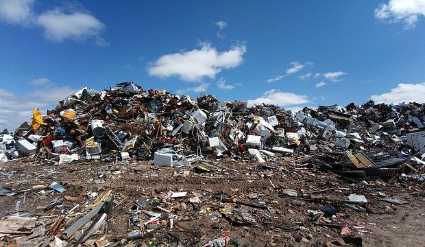 Zamezí nový zákon o odpadech nekalým praktikám v oblasti vyměřování poplatku za odpad?