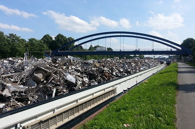 Závěry o nejlepších dostupných technikách (BAT) při zpracování odpadu