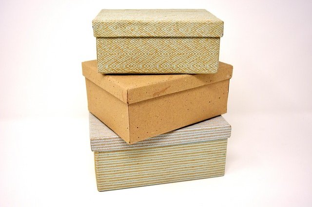 alexas_fotos-cardboard-boxes-3110034_640