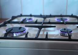 bou_dee-gas-stove-2728100_640