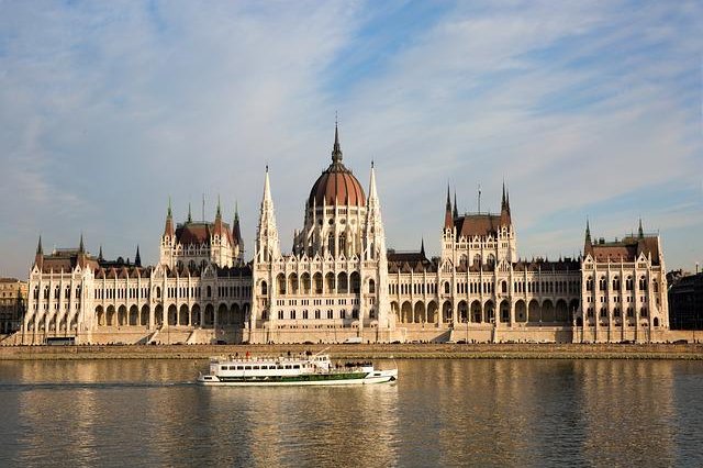 budapest-g8b2ba5bb2_640