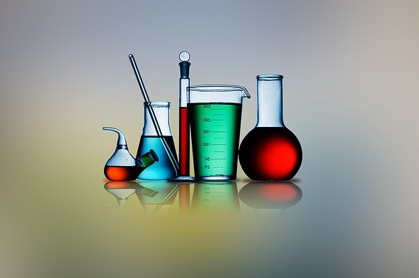 chemical-4096500_640.jpg