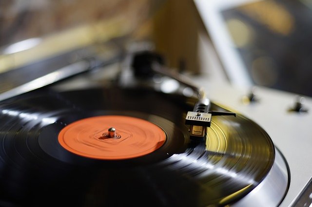 chienba-music-player-7792956_640