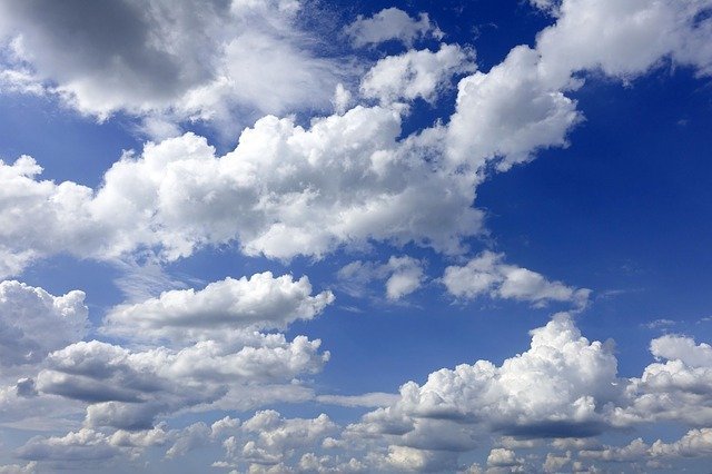 clouds-3488632_640.jpg