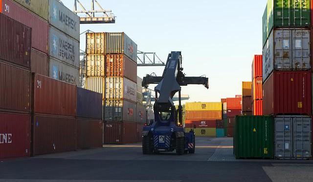 container-g06f202757_640.jpg