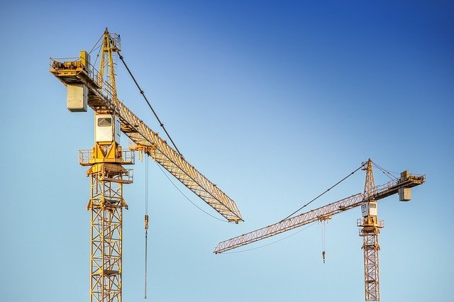 cranes-3703469_640.jpg