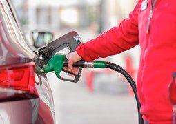 engin_akyurt-gas-station-8626683_640