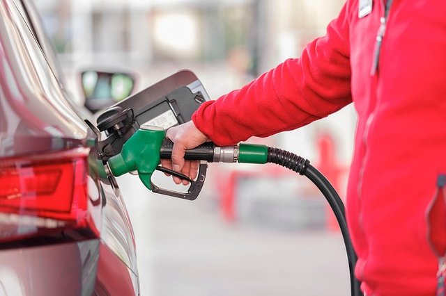 engin_akyurt-gas-station-8626683_640