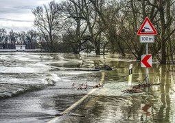 flood-3067060_640