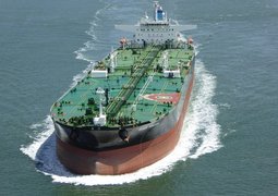 gtraschuetz-tanker-1242111_640