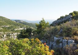 hans-karst-landscape-1460452_640
