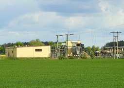 hansbenn-transformer-station-3231351_640