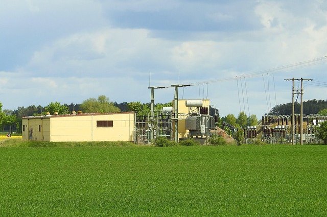 hansbenn-transformer-station-3231351_640