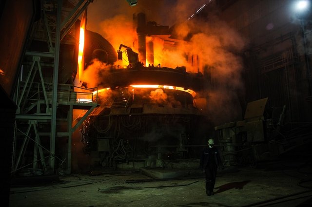 industry-steel-iron-blast-furnace-0c5b382bbfa363b00127d9c30a01049b