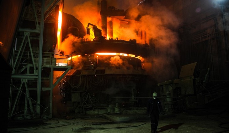 industry-steel-iron-blast-furnace-0c5b382bbfa363b00127d9c30a01049b