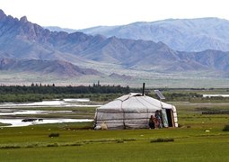 jackmac34-yurt-486866_640