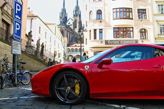 jingoba-ferrari-298454_640