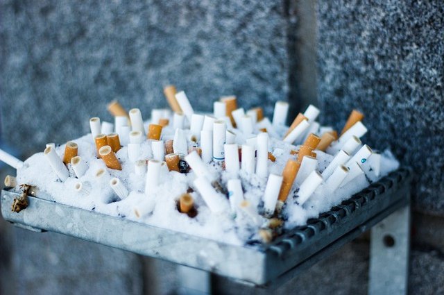 josef1985-cigarette-3208558_640