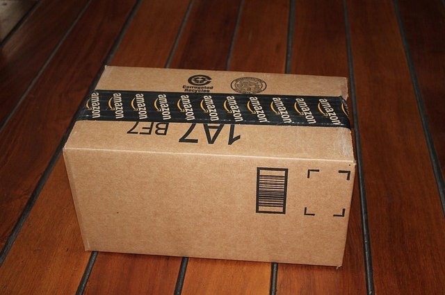 josemiguels-package-delivery-1243499_640