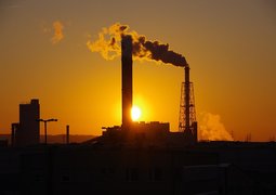kamilszerlag-factory-5243525_640